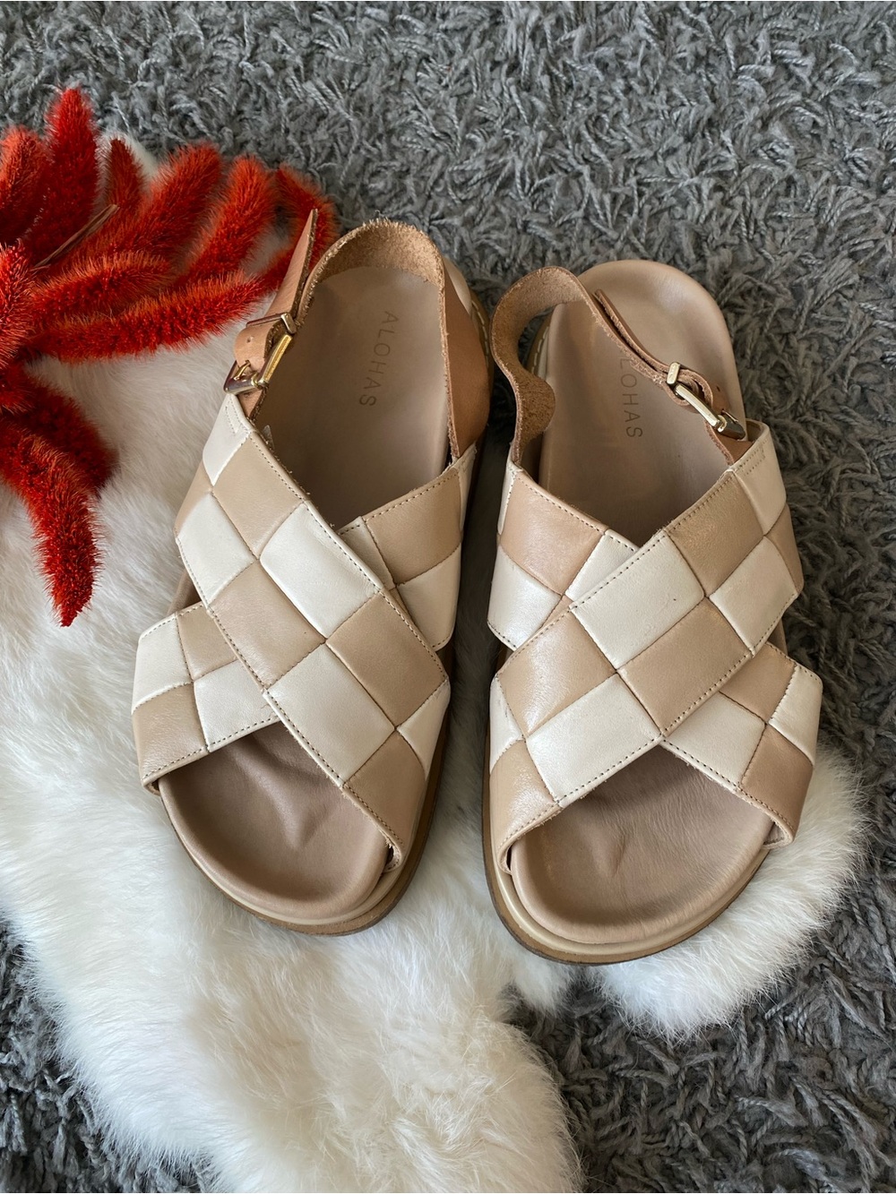 Alohas Trunca Padded Leather Slingback Sandals